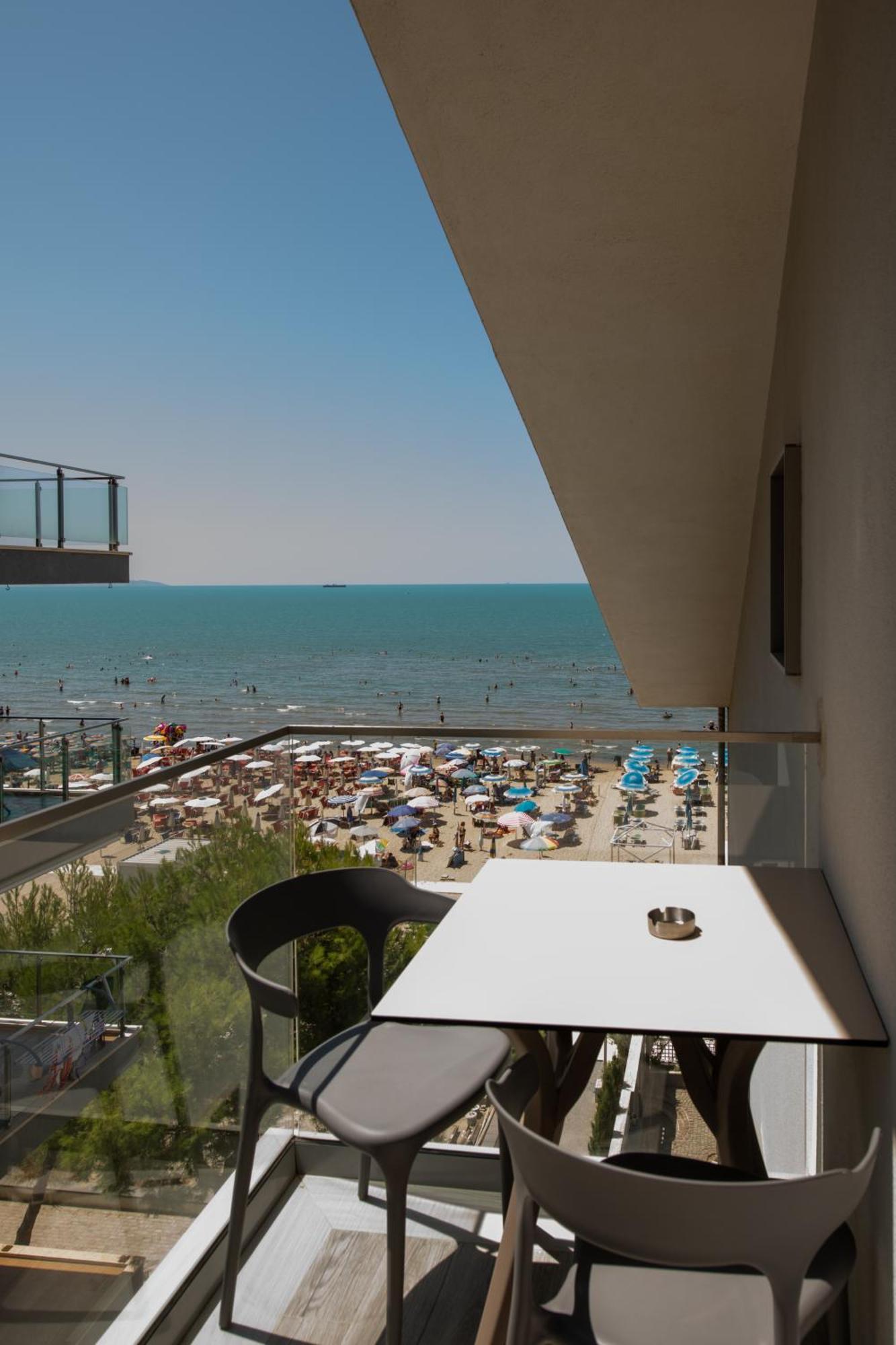 Hotel Vila 11 Durrës Buitenkant foto