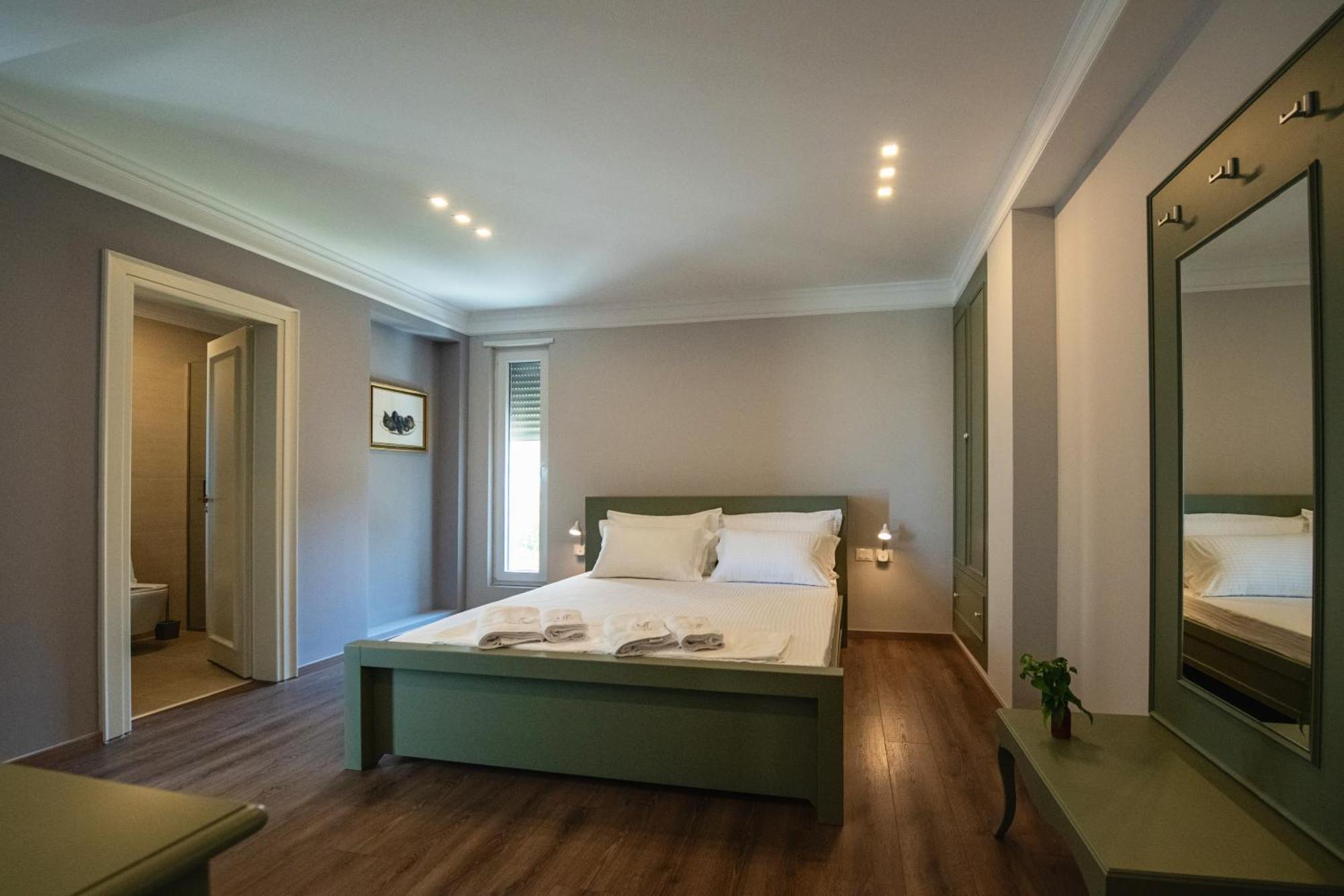 Hotel Vila 11 Durrës Buitenkant foto